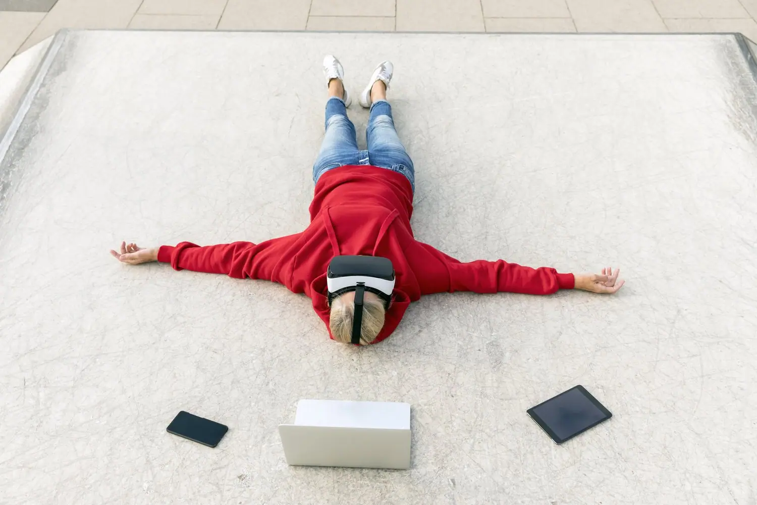 Digital Detox: Jak odpocząć od technologii i nie zwariować?