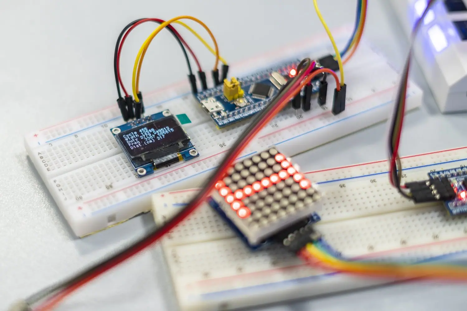Arduino dla początkujących: Pierwsze projekty elektroniczne