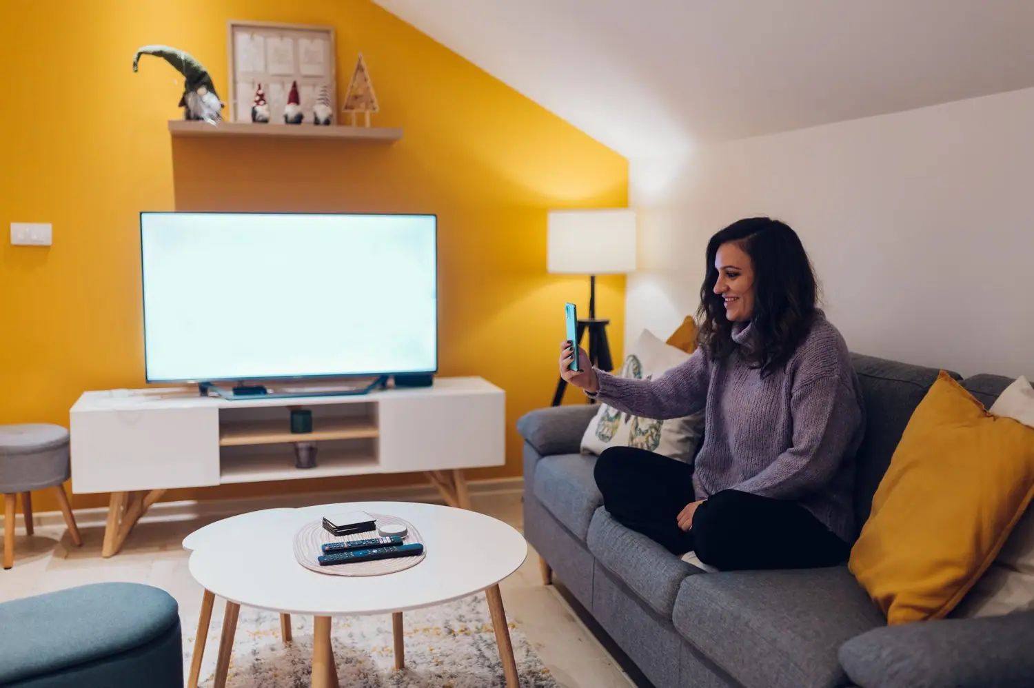 Smart TV: Jak przekształcić zwykły telewizor w inteligentny